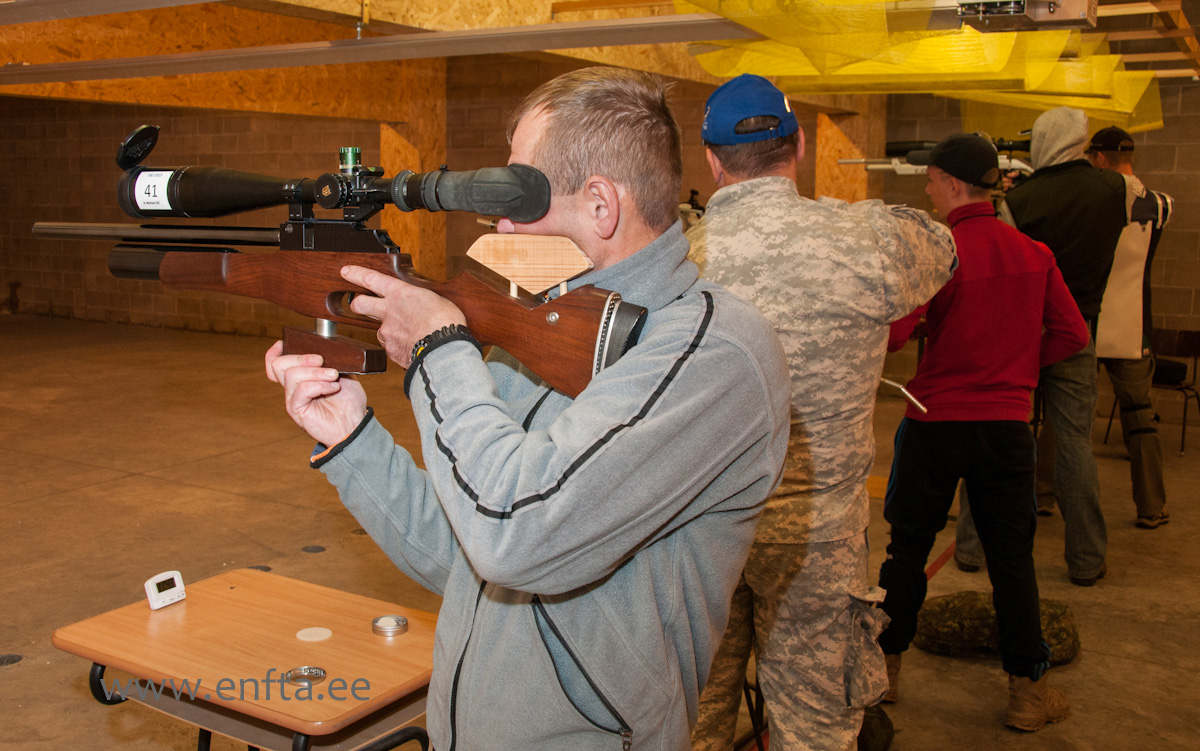 up front Andres Martson, Theoben Rapid MFR, Nikko Stirling Diamond 10-50x60